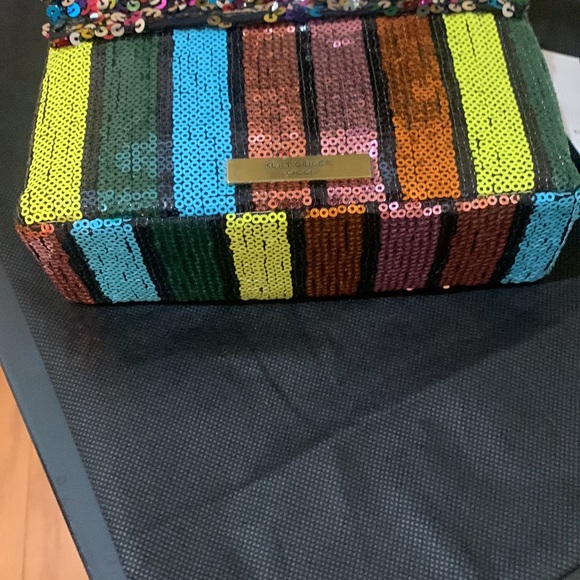 Kurt Geiger London Mini Kensington Sequin Crossbody Bag
KURT GEIGER LONDON - Picture 8 of 15